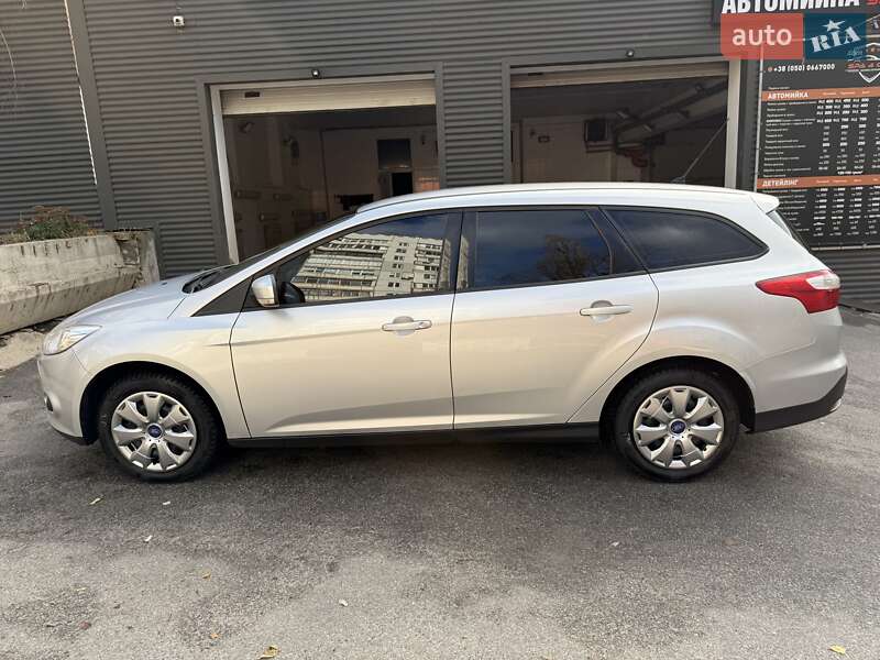 Универсал Ford Focus 2013 в Харькове фото 5 Универсал Ford Focus 2013 в Харькове