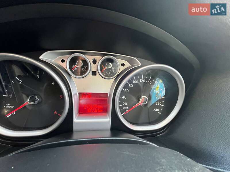 Хэтчбек Ford Focus 2008 в Новом Роздоле фото 6 Хэтчбек Ford Focus 2008 в Новом Роздоле