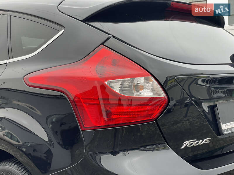 Хэтчбек Ford Focus 2012 в Мукачево