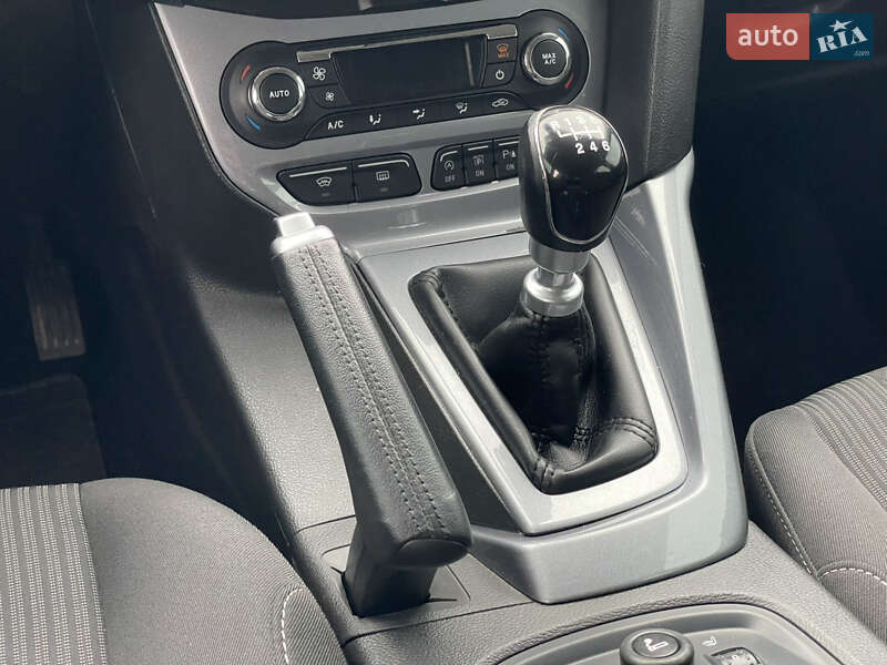 Хэтчбек Ford Focus 2012 в Мукачево