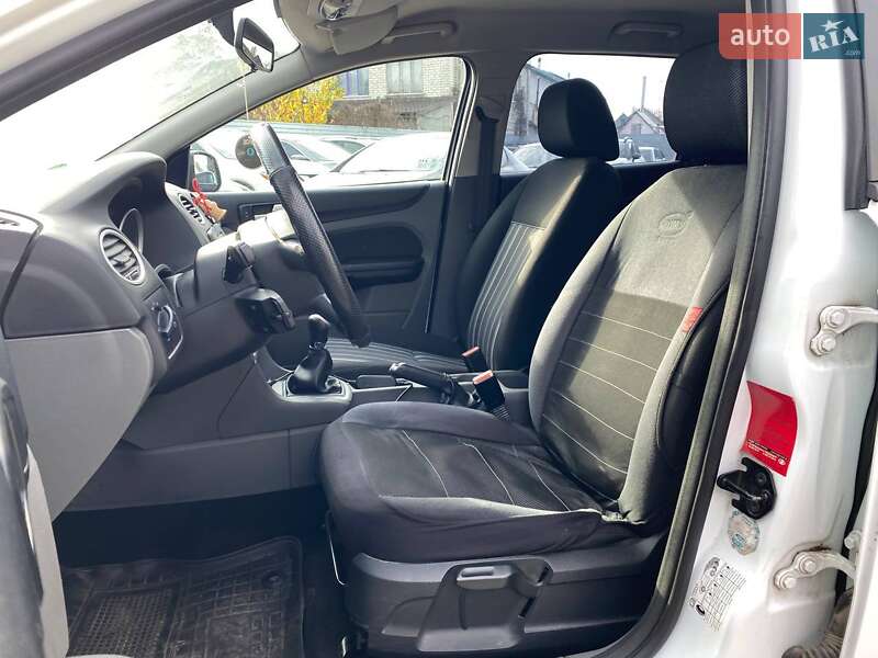 Універсал Ford Focus 2010 в Києві фото 9 Універсал Ford Focus 2010 в Києві