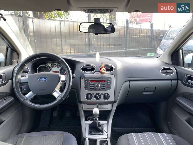 Універсал Ford Focus 2010 в Києві фото 13 Універсал Ford Focus 2010 в Києві