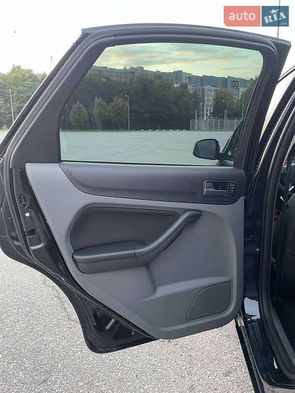Хетчбек Ford Focus 2008 в Львові фото 36 Хетчбек Ford Focus 2008 в Львові