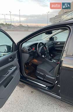 Хэтчбек Ford Focus 2008 в Львове