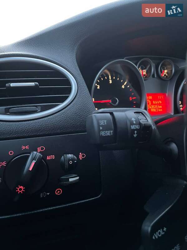Хетчбек Ford Focus 2008 в Львові фото 50 Хетчбек Ford Focus 2008 в Львові