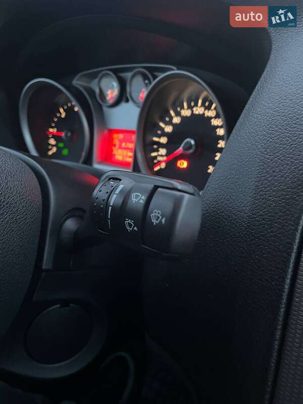 Хетчбек Ford Focus 2008 в Львові фото 49 Хетчбек Ford Focus 2008 в Львові