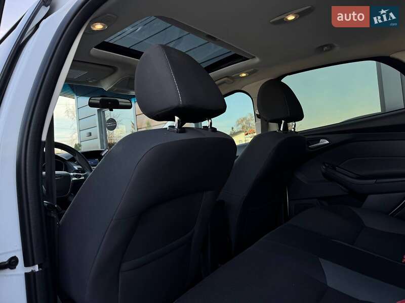Седан Ford Focus 2014 в Рівному фото 51 Седан Ford Focus 2014 в Рівному