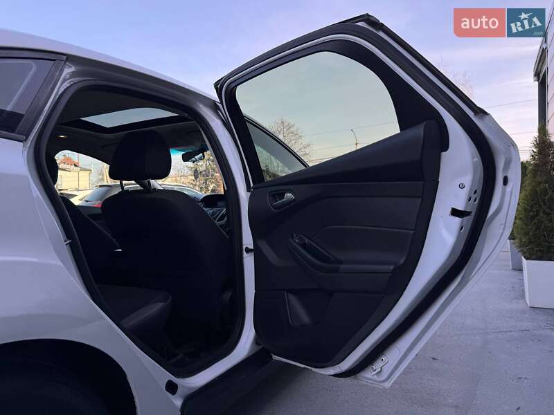 Седан Ford Focus 2014 в Рівному фото 53 Седан Ford Focus 2014 в Рівному