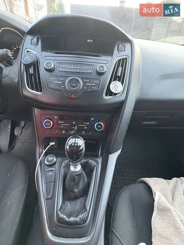 Хетчбек Ford Focus 2015 в Львові