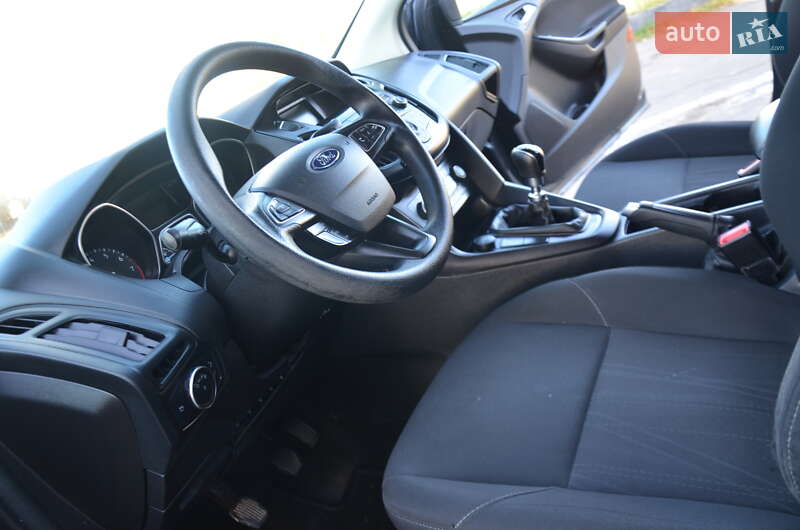 Седан Ford Focus 2017 в Дрогобичі фото 46 Седан Ford Focus 2017 в Дрогобичі
