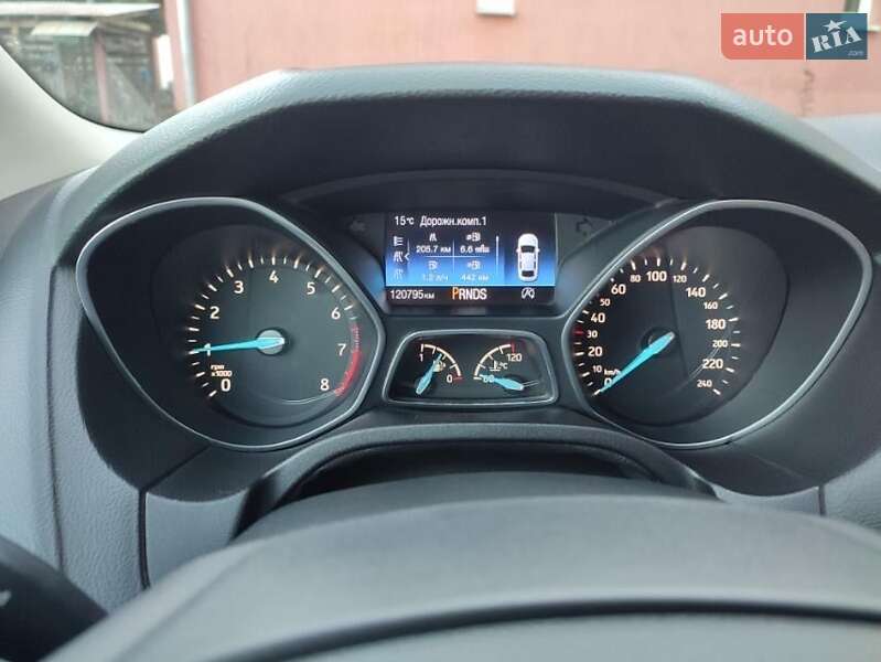 Хэтчбек Ford Focus 2016 в Межгорье фото 7 Хэтчбек Ford Focus 2016 в Межгорье