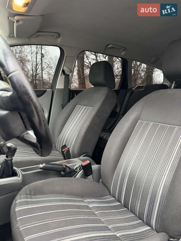 Універсал Ford Focus 2008 в Чернівцях фото 9 Універсал Ford Focus 2008 в Чернівцях