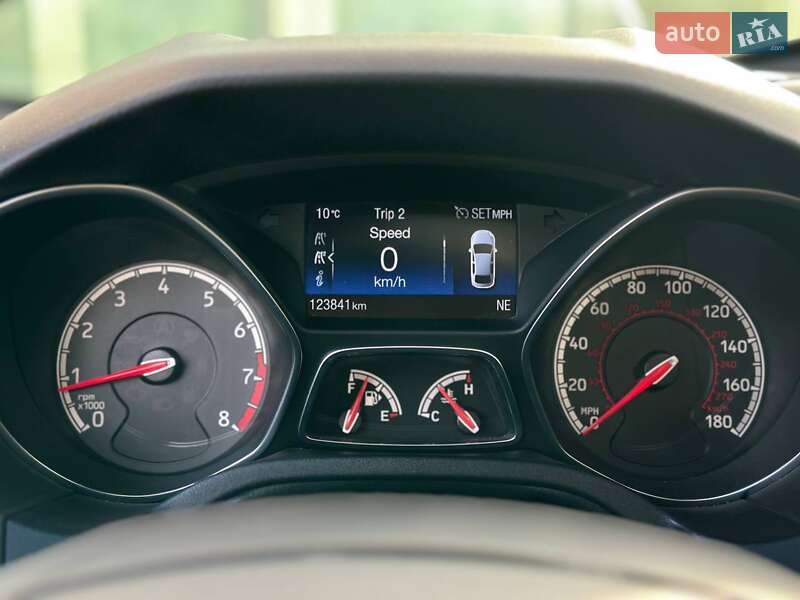 Хэтчбек Ford Focus 2017 в Киеве