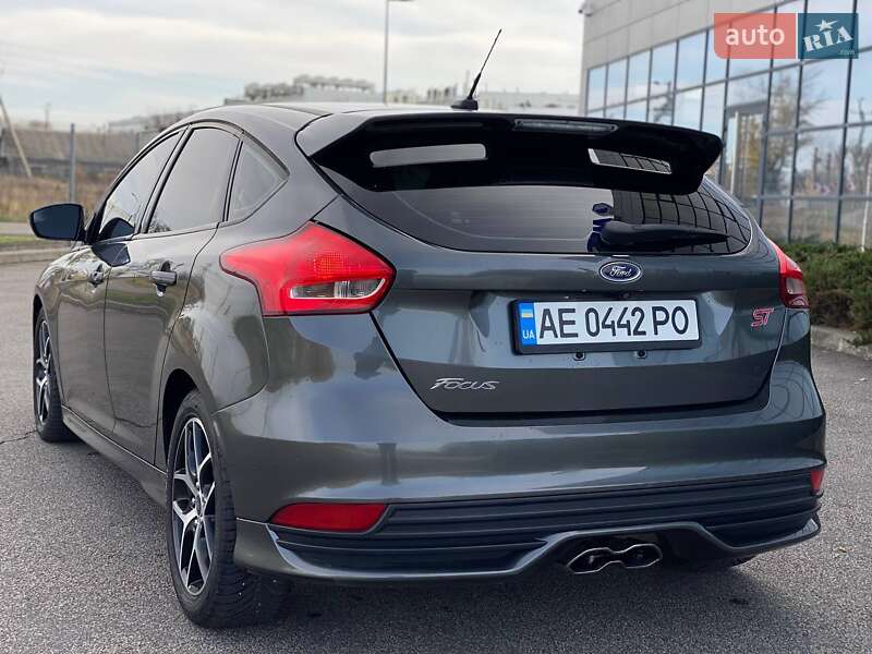 Хетчбек Ford Focus 2018 в Дніпрі фото 11 Хетчбек Ford Focus 2018 в Дніпрі