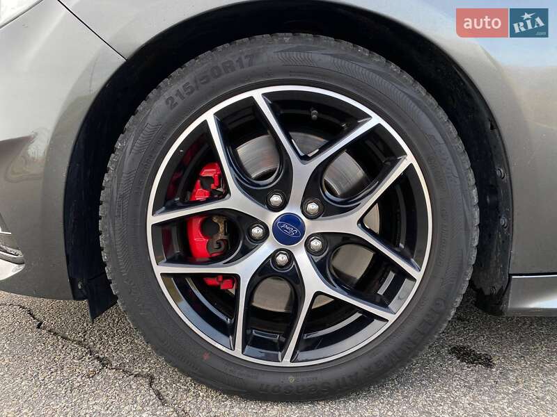 Хетчбек Ford Focus 2018 в Дніпрі фото 13 Хетчбек Ford Focus 2018 в Дніпрі