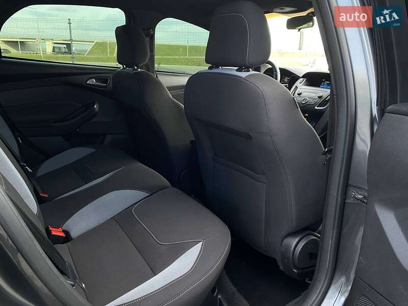 Хетчбек Ford Focus 2018 в Дніпрі фото 18 Хетчбек Ford Focus 2018 в Дніпрі