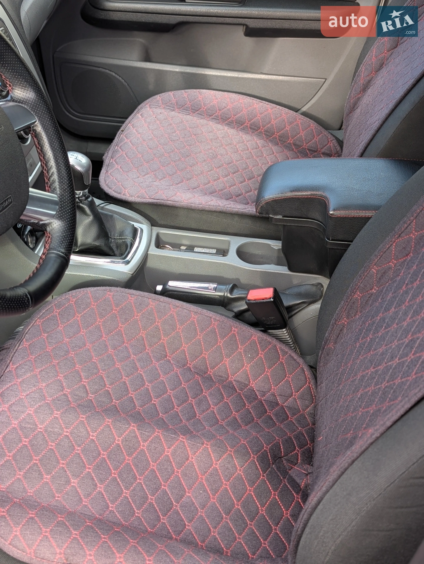 2010 Ford Focus - мініатюра 11