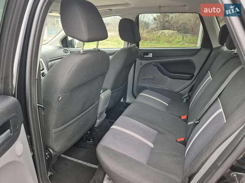 Універсал Ford Focus 2010 в Бродах