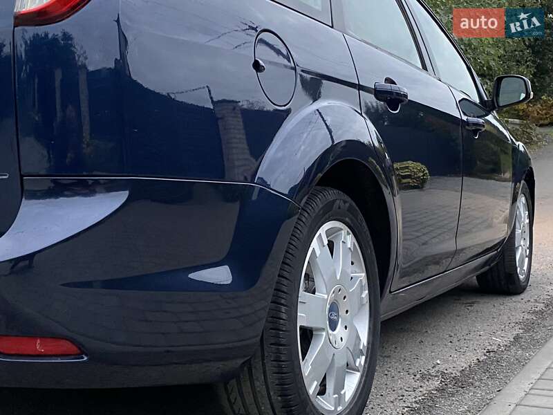 Универсал Ford Focus 2010 в Христиновке