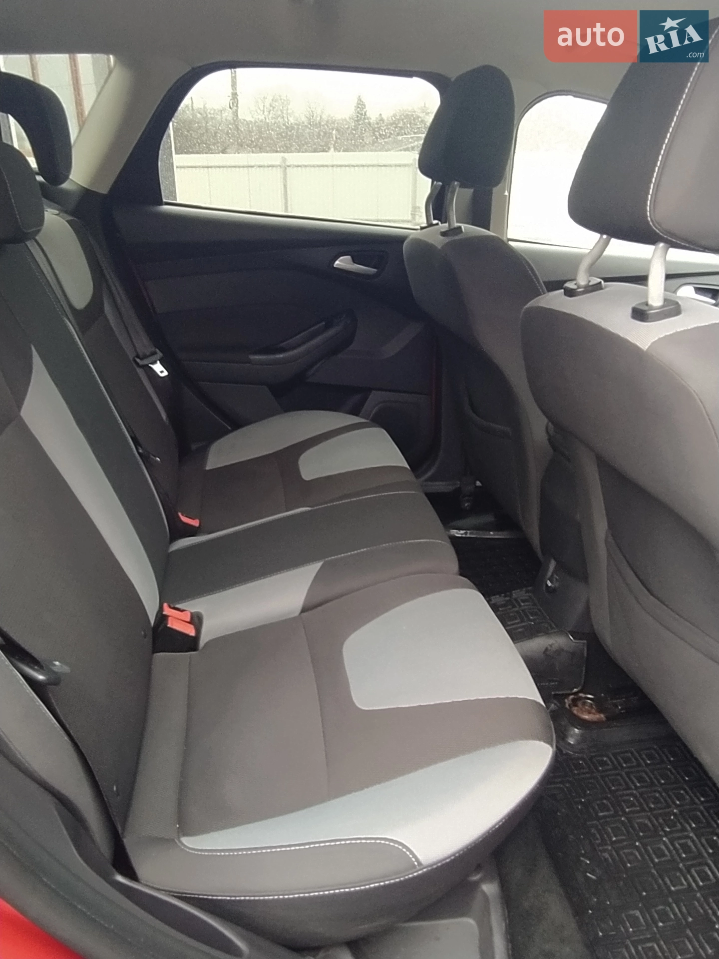 2012 Ford Focus - мініатюра 15