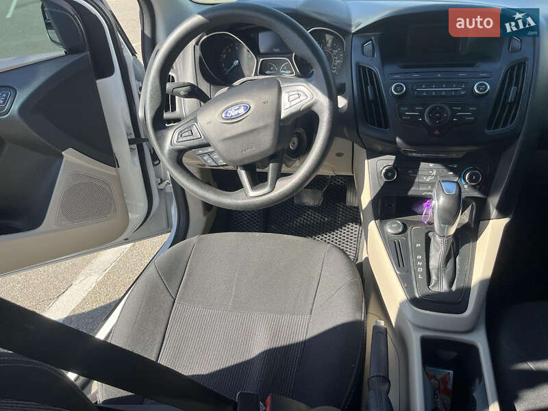 Седан Ford Focus 2015 в Киеве фото 20 Седан Ford Focus 2015 в Киеве