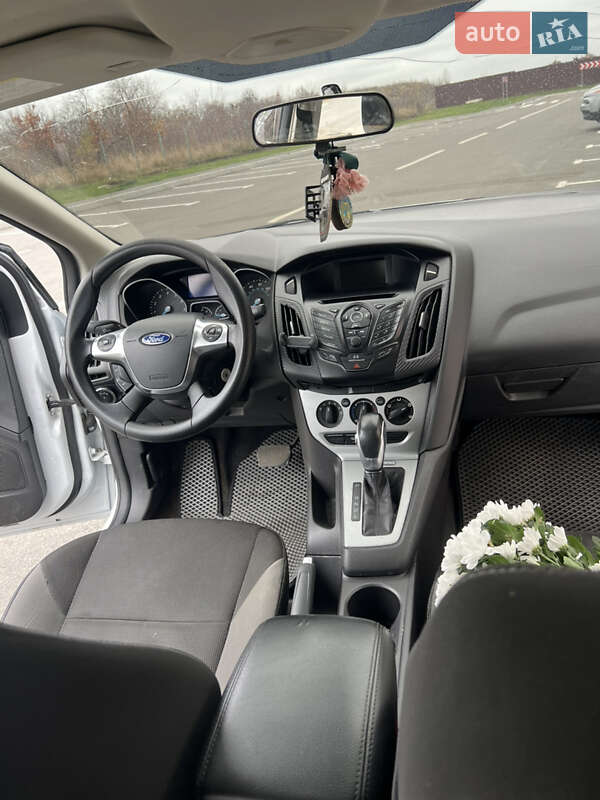 Седан Ford Focus 2014 в Умани фото 9 Седан Ford Focus 2014 в Умани