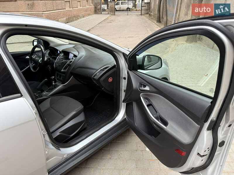 Хэтчбек Ford Focus 2014 в Николаеве