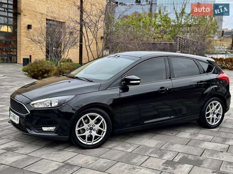 Хетчбек Ford Focus 2015 в Києві фото Хетчбек Ford Focus 2015 в Києві