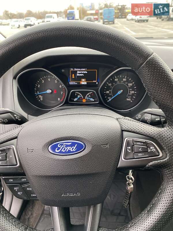Седан Ford Focus 2017 в Киеве фото 12 Седан Ford Focus 2017 в Киеве