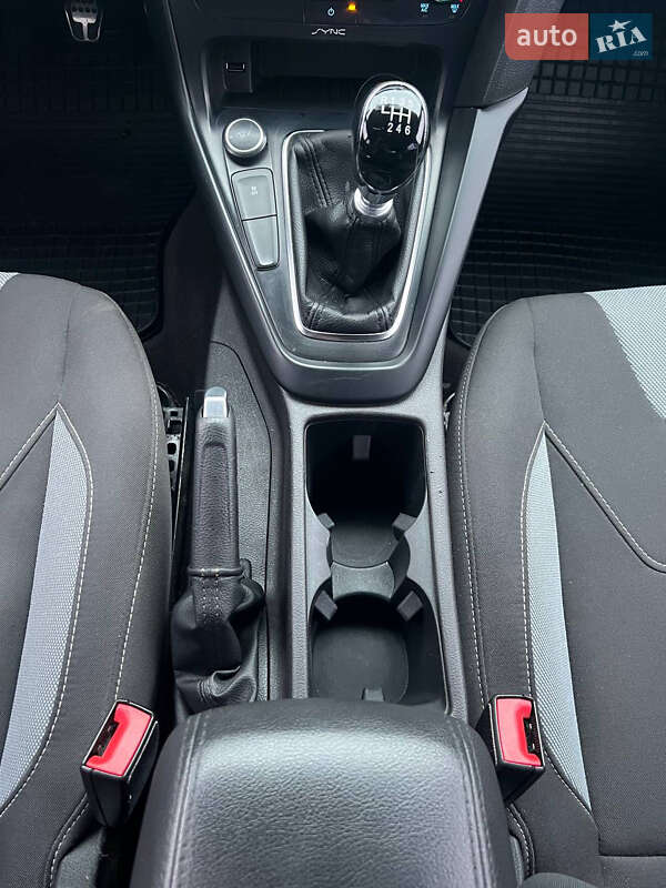Хэтчбек Ford Focus 2017 в Львове фото 25 Хэтчбек Ford Focus 2017 в Львове