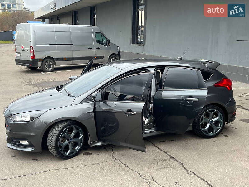 Хэтчбек Ford Focus 2017 в Львове фото 56 Хэтчбек Ford Focus 2017 в Львове