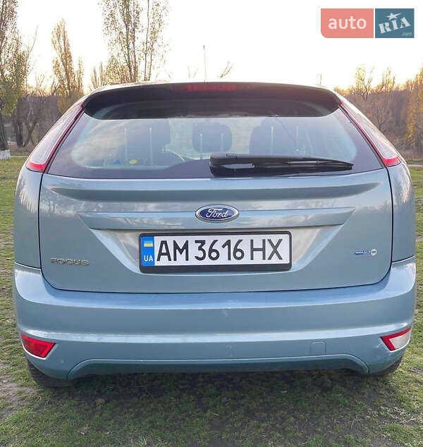 Хетчбек Ford Focus 2009 в Кам'янському