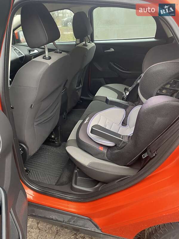 Хэтчбек Ford Focus 2011 в Киеве