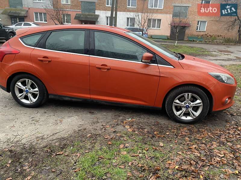 Хэтчбек Ford Focus 2011 в Киеве