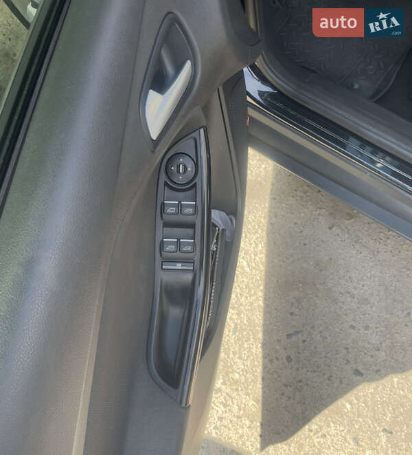 Седан Ford Focus 2013 в Києві