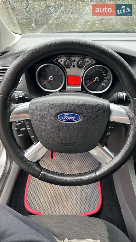 Хетчбек Ford Focus 2008 в Івано-Франківську