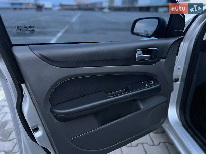Универсал Ford Focus 2006 в Черновцах фото 20 Универсал Ford Focus 2006 в Черновцах
