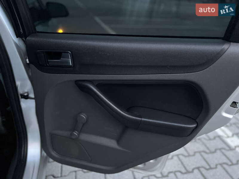 Универсал Ford Focus 2006 в Черновцах фото 24 Универсал Ford Focus 2006 в Черновцах