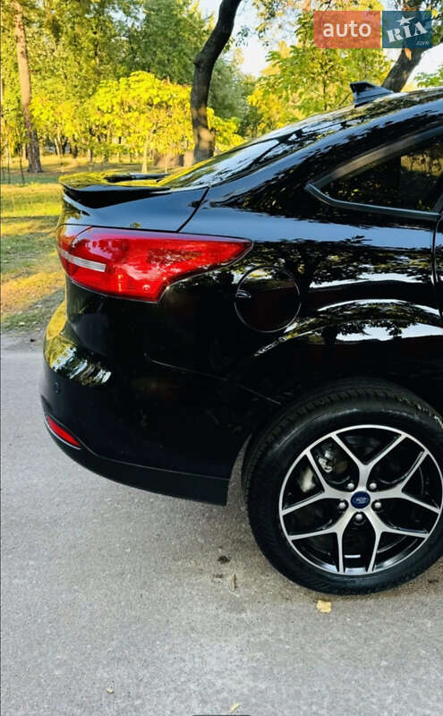 Седан Ford Focus 2017 в Києві