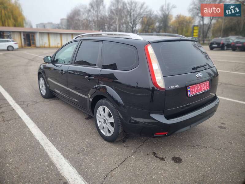 Универсал Ford Focus 2010 в Первомайске