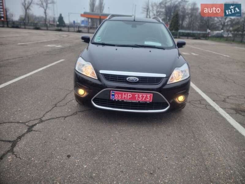Универсал Ford Focus 2010 в Первомайске