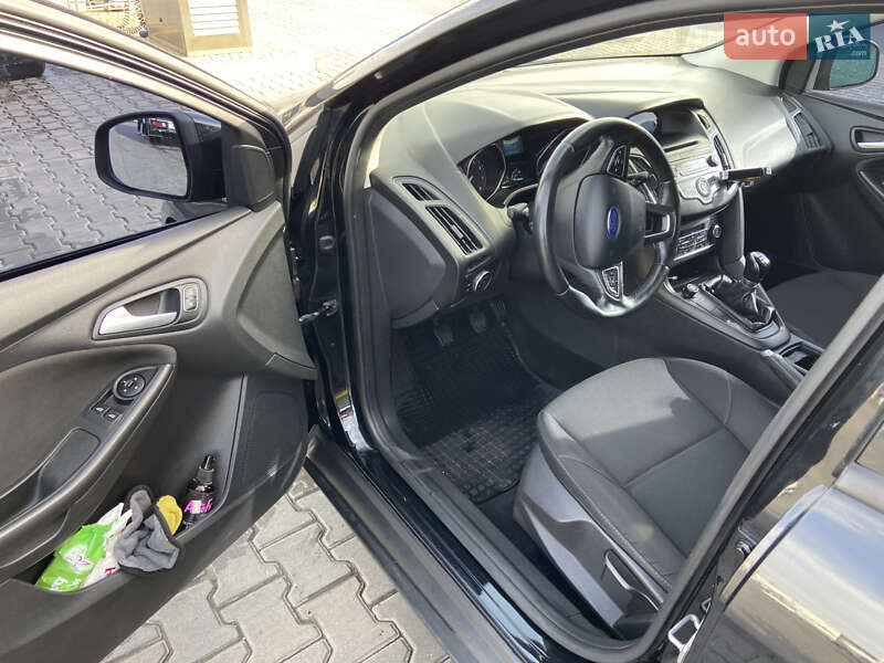 Універсал Ford Focus 2015 в Маяках