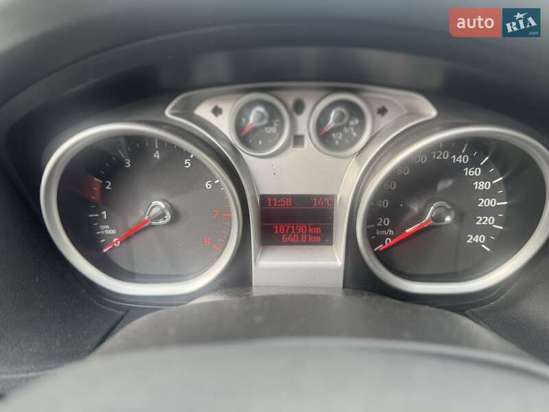 Хэтчбек Ford Focus 2010 в Днепре