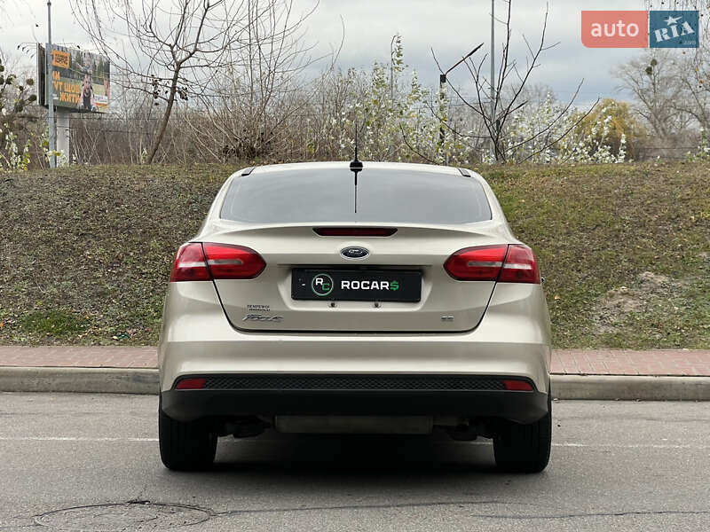 Седан Ford Focus 2018 в Киеве