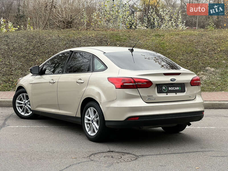 Седан Ford Focus 2018 в Киеве