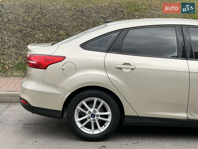 Седан Ford Focus 2018 в Киеве