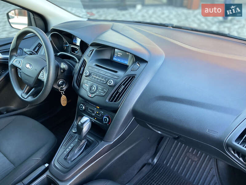 Седан Ford Focus 2015 в Киеве