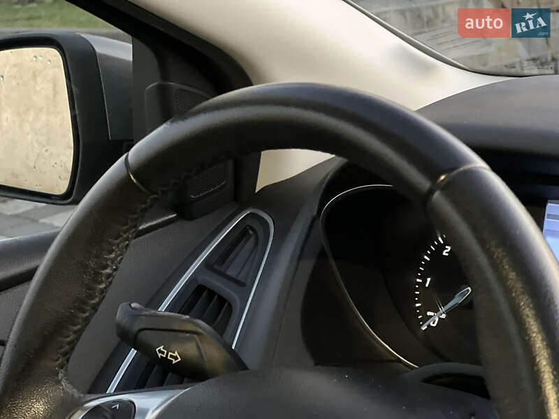 Хетчбек Ford Focus 2012 в Стрию