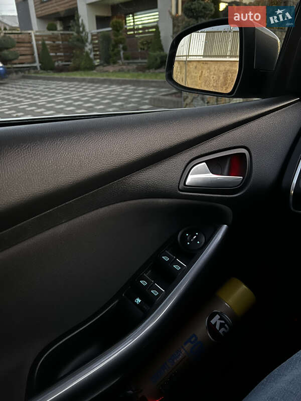 Хетчбек Ford Focus 2012 в Стрию