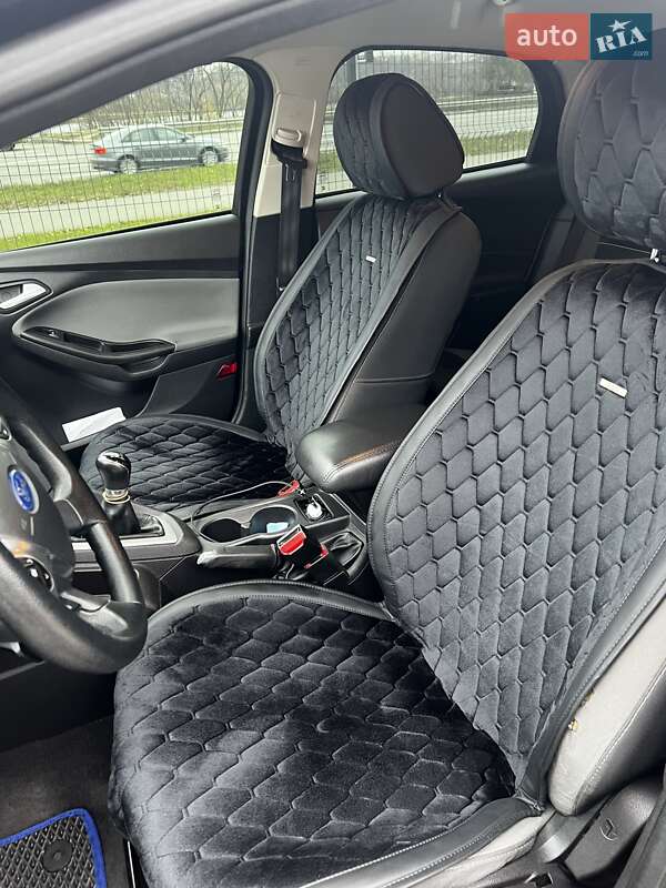 Седан Ford Focus 2014 в Киеве